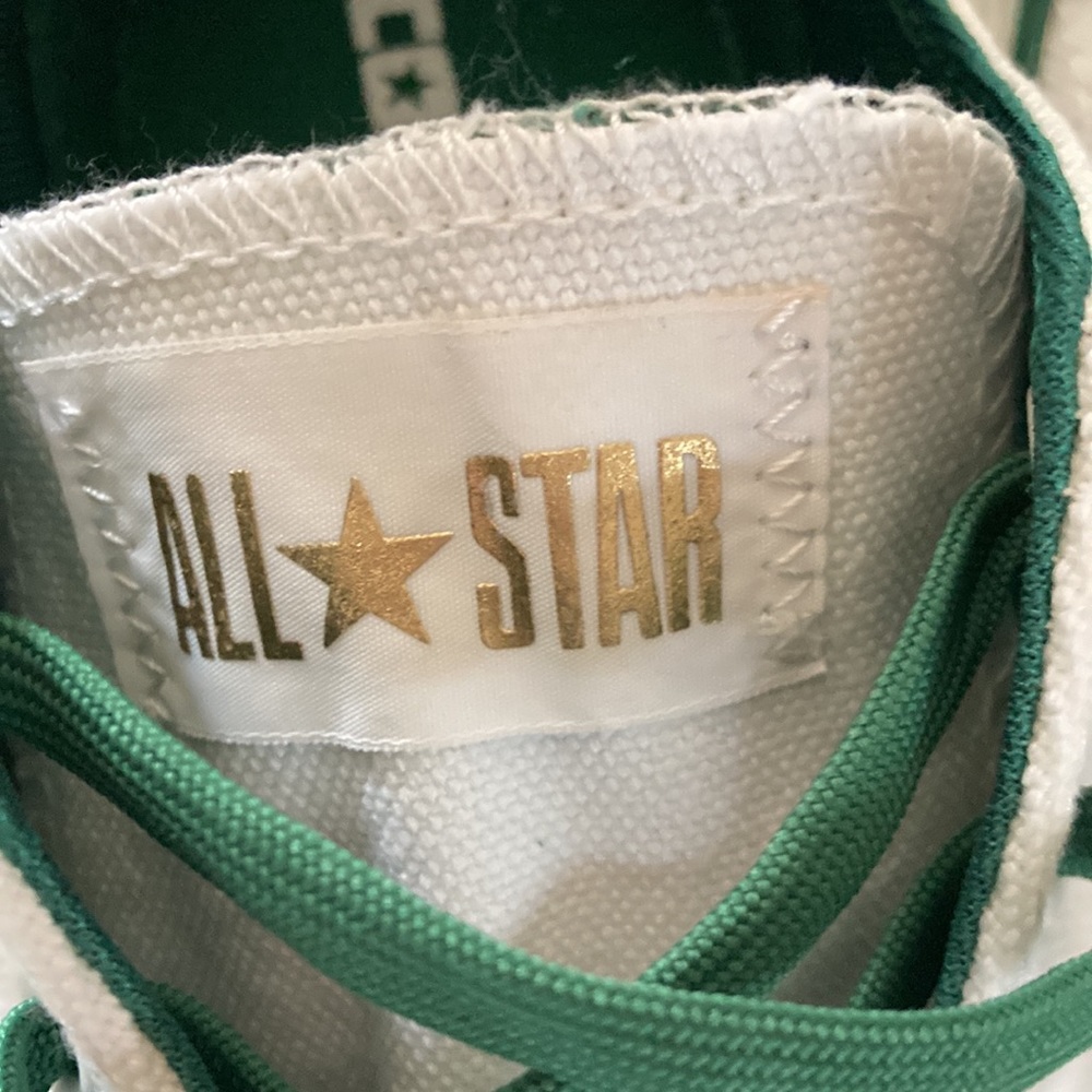 Converse - Picture 2 of 5